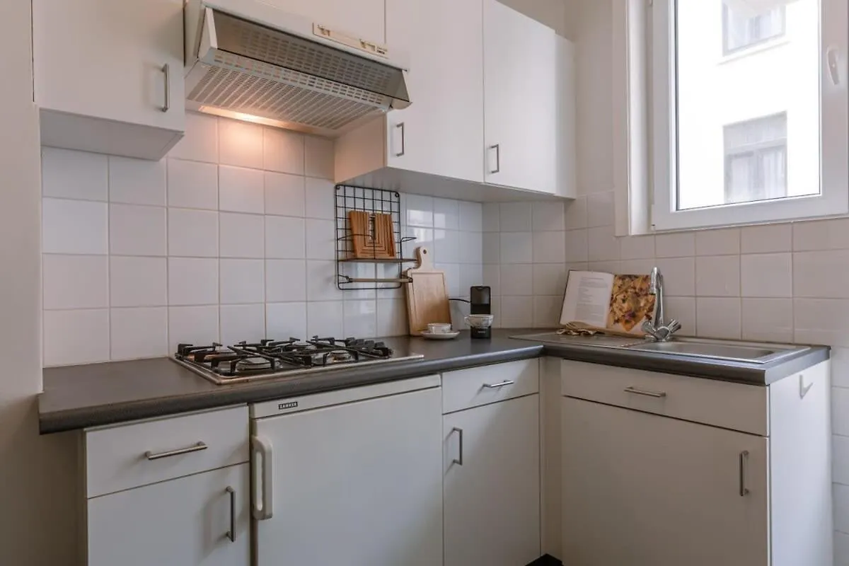 Huswell - Warm & Cozy Lateral Seaview Apartment Ostend 0*,  Belgium
