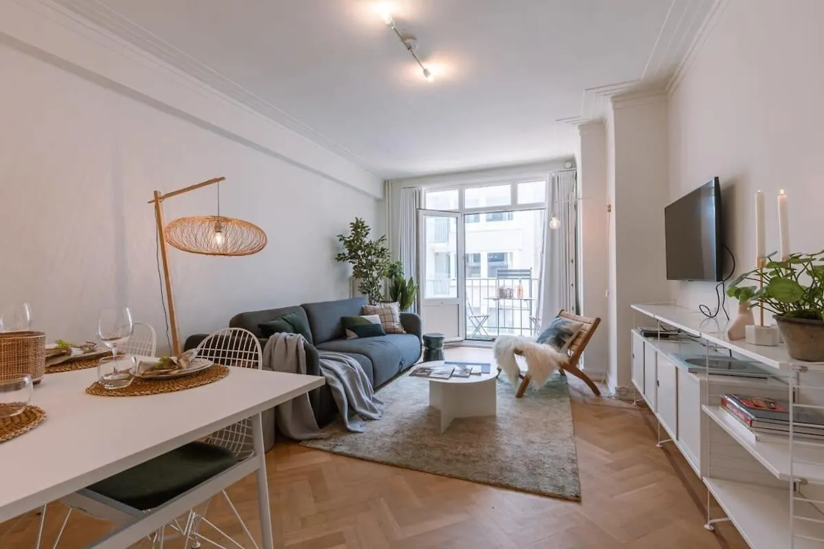 Huswell - Warm & Cozy Lateral Seaview Apartment Ostend