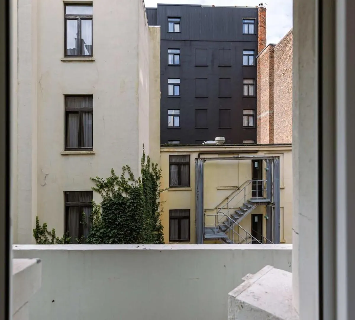 Huswell - Warm & Cozy Lateral Seaview Apartment Ostend Belgium